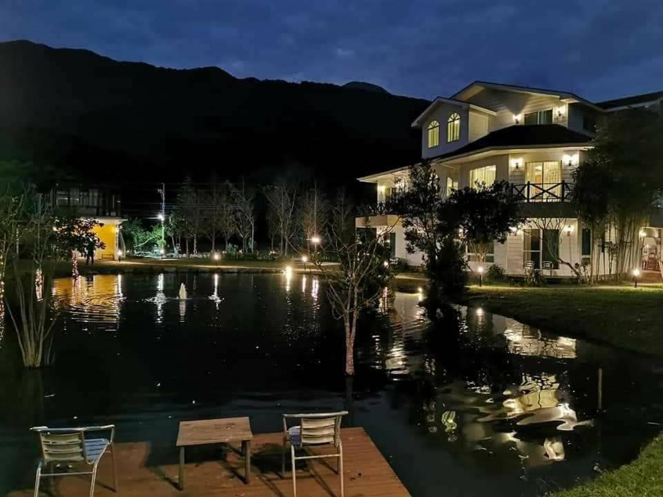 Tree Lake B&B Hualien Shuhu エクステリア 写真